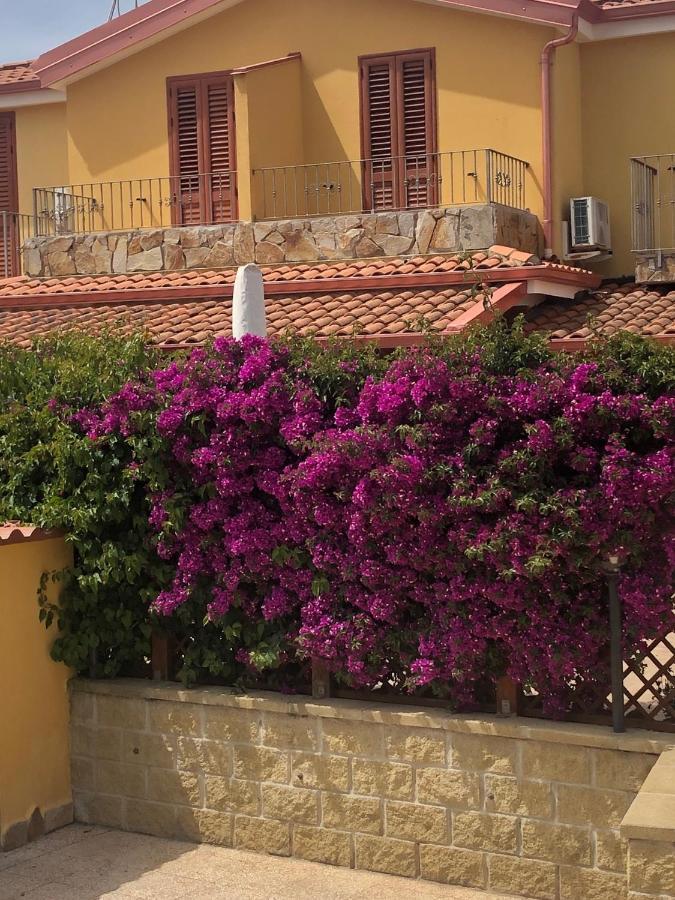 B&B Il Mirto Bianco San Giovanni Suèrgiu Eksteriør bilde