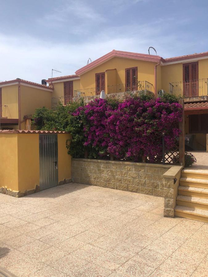 B&B Il Mirto Bianco San Giovanni Suèrgiu Eksteriør bilde