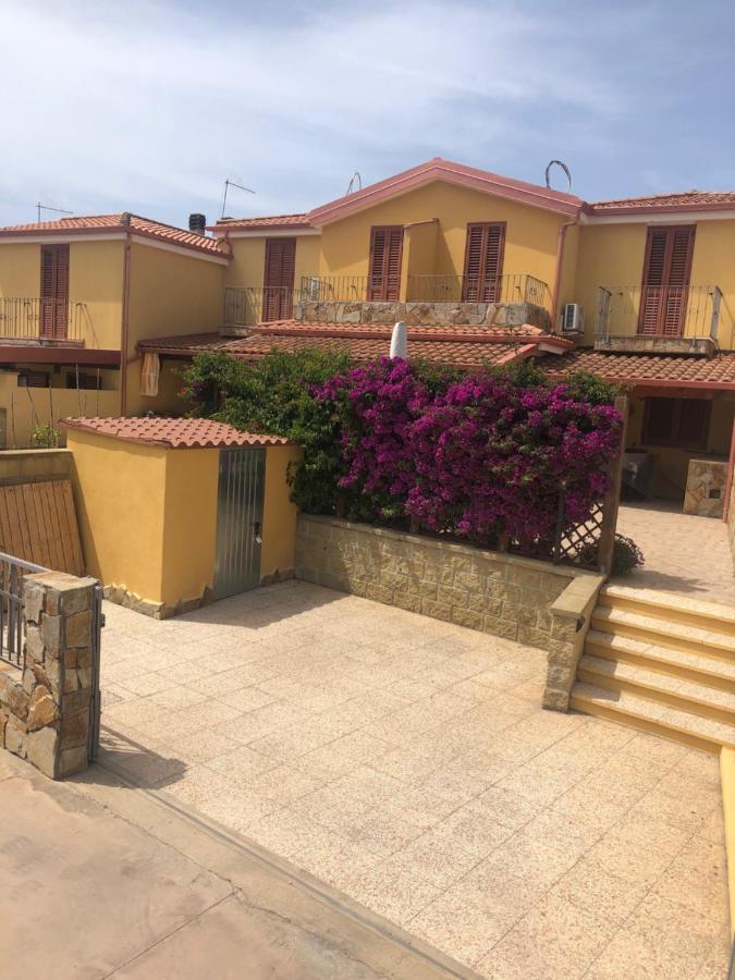 B&B Il Mirto Bianco San Giovanni Suèrgiu Eksteriør bilde